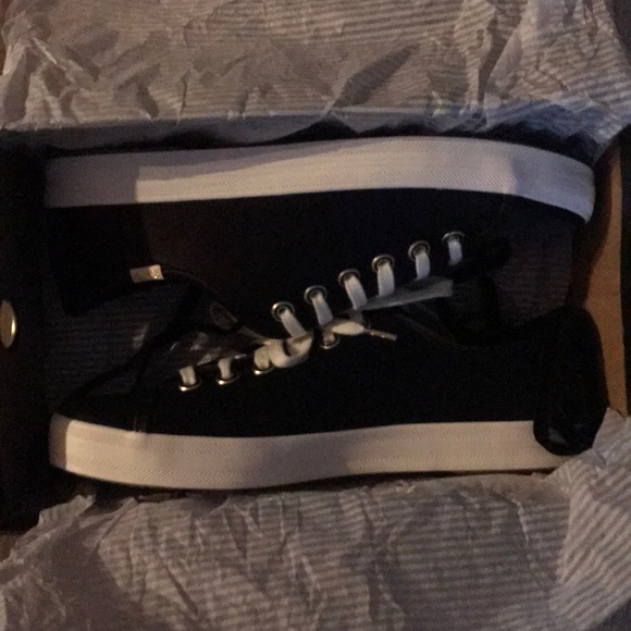 NWT KEDS X KATE SPADE - Picture 2 of 4